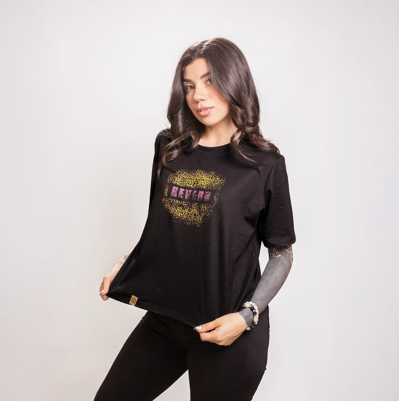 Polera Animal Print Negra Mujer